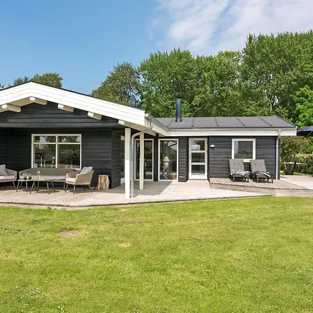 Olwir - 400m To The Fjord By Interhome Egernsund